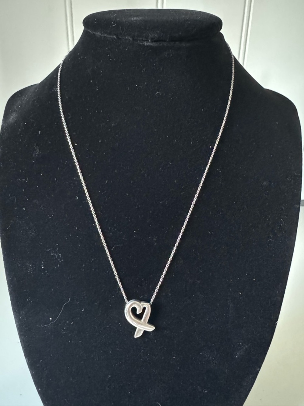 Tiffany & Co. Women’s Silver Loving Heart 925 Pendant Necklace